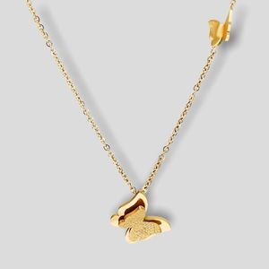 ONLY ONE Gorgeous Butterfly Pendant Necklace Gold Plated